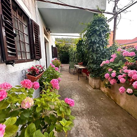 Apartment Renata Veli Lošinj Екстериор снимка